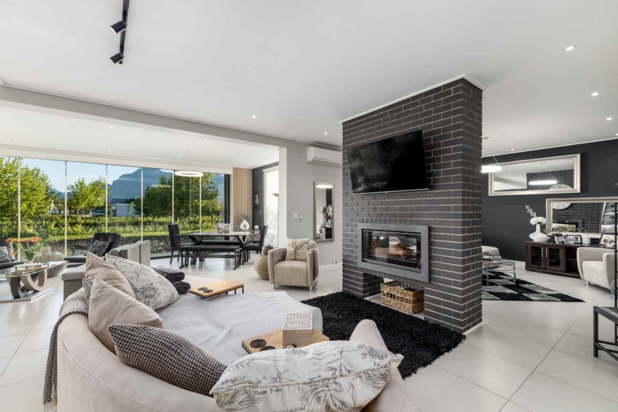 3 Bedroom Property for Sale in Val De Vie Estate Western Cape